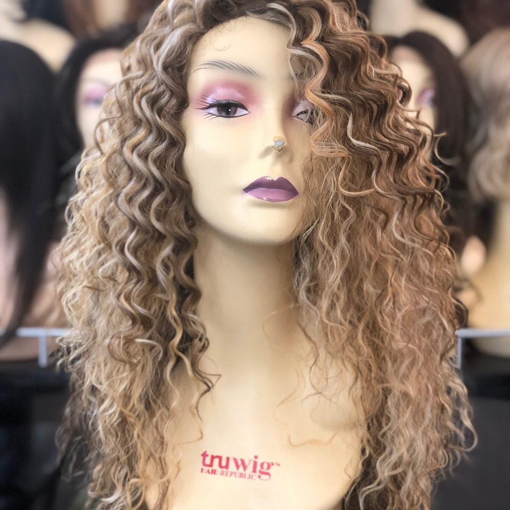 Wig Long Blonde Curly Wig - Picture 8 of 9